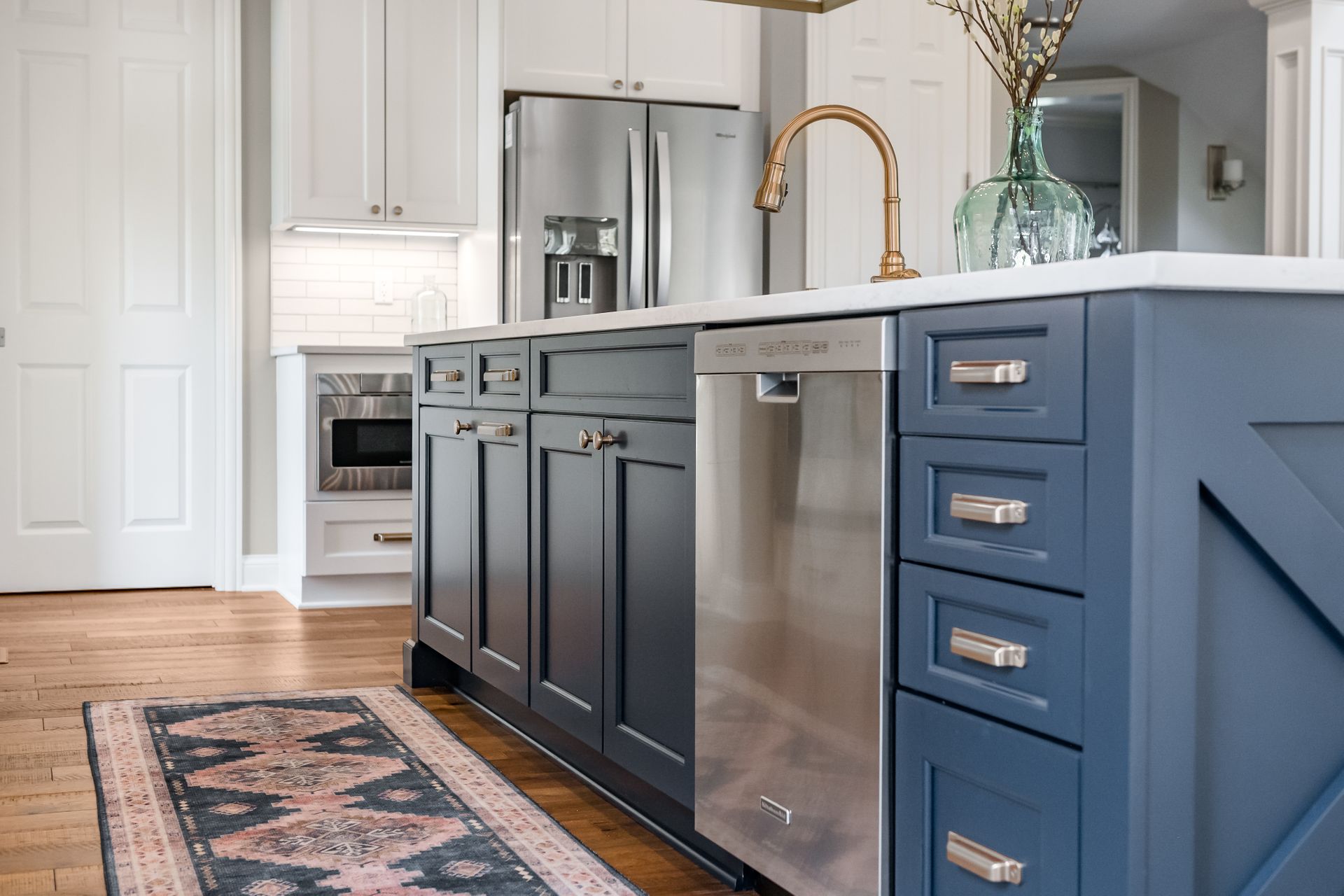 Gorgeous Makeover for this Powell Kitchen | Kitchen Kraft Inc